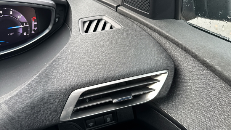 Peugeot 5008 1.2 PureTech Allure Premium+ 5dr EAT8 Petrol Estate